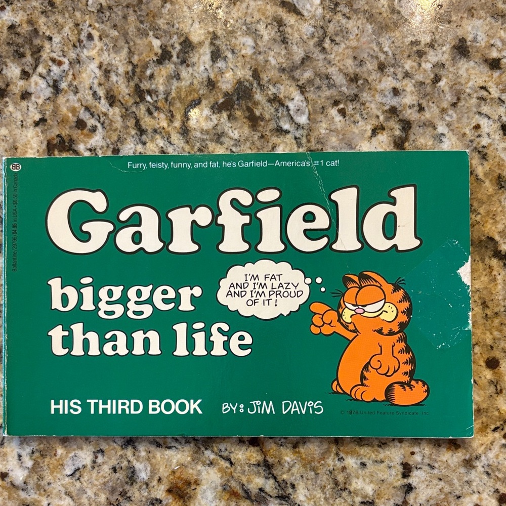 5 for $35- Garfield Bigger Than Life Comic Book